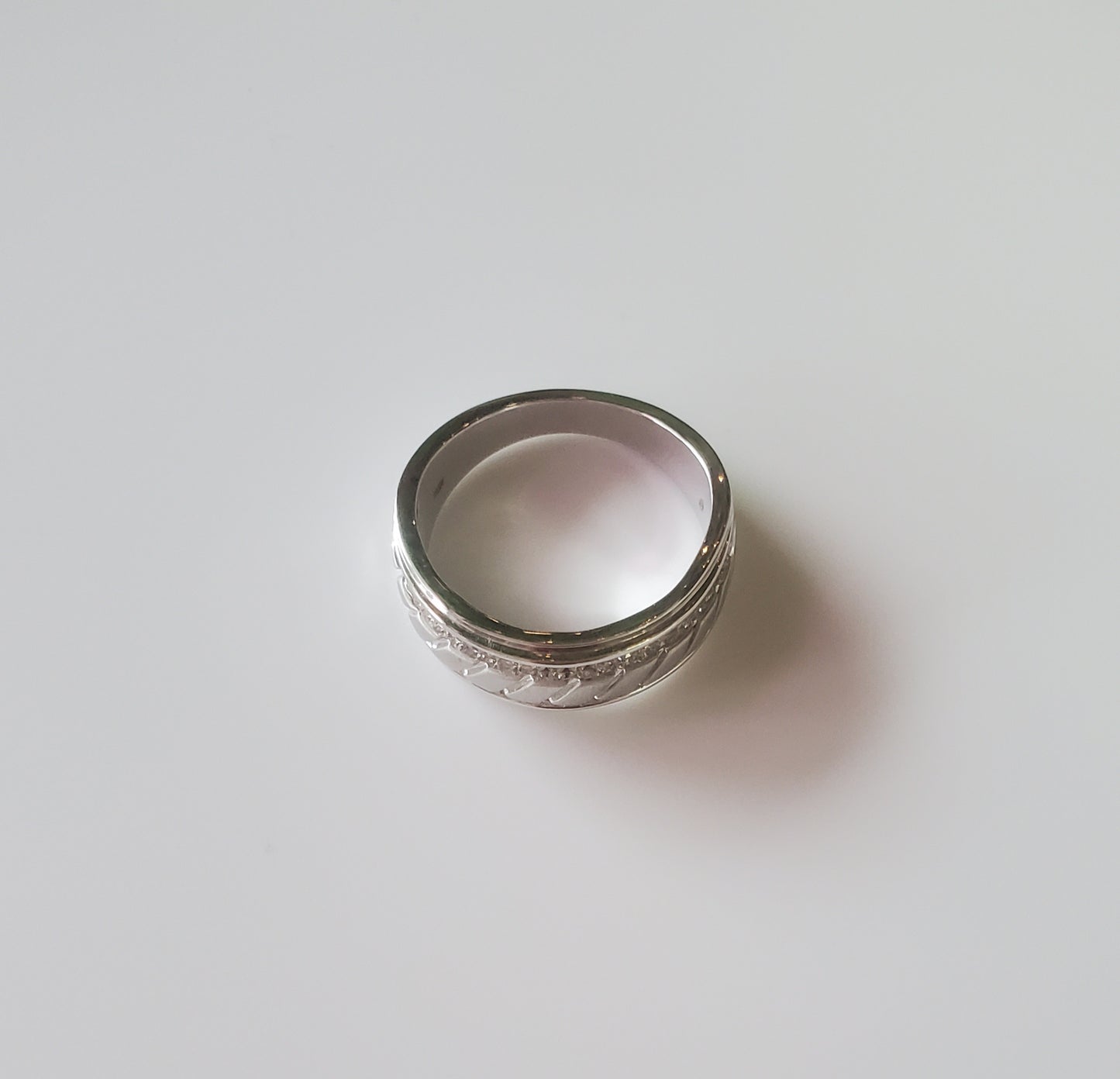 Gent's White Gold Diamond Band