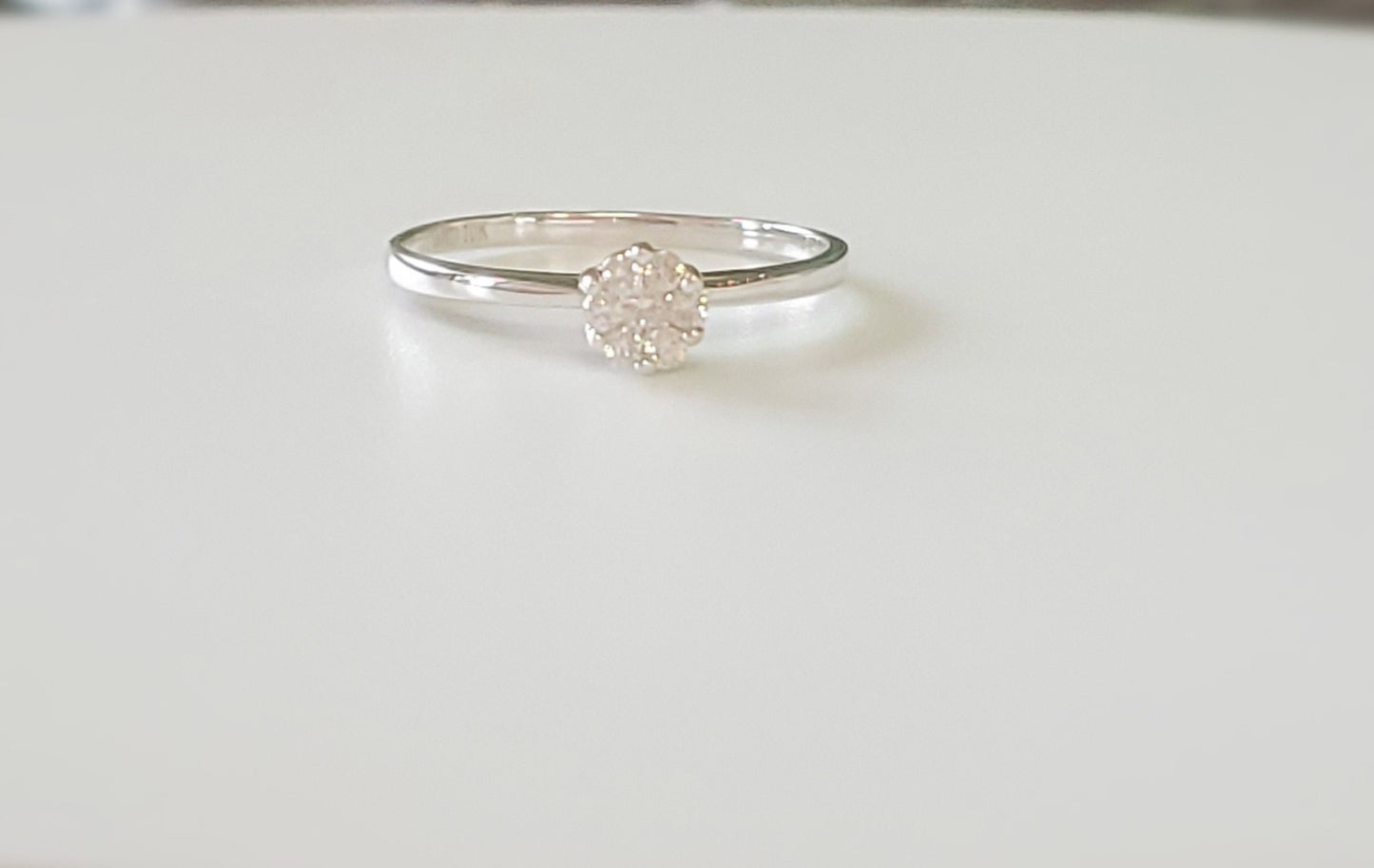 10K White Gold Ring Band with Diamond Cluster