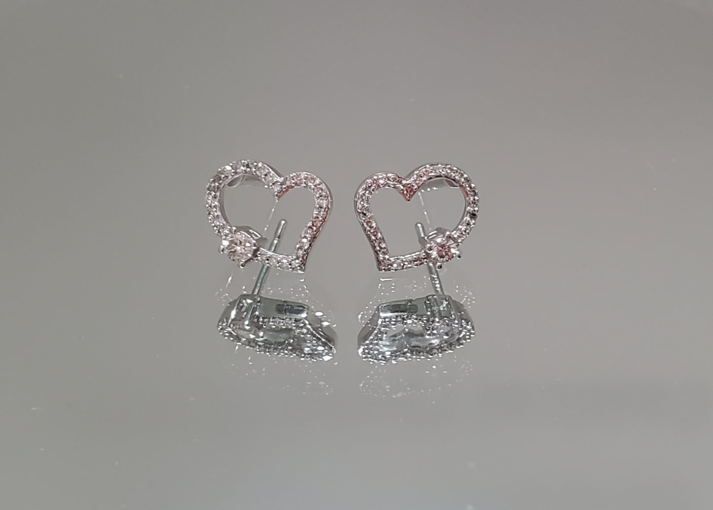 10K White Gold Heart Shaped Diamond Earrings