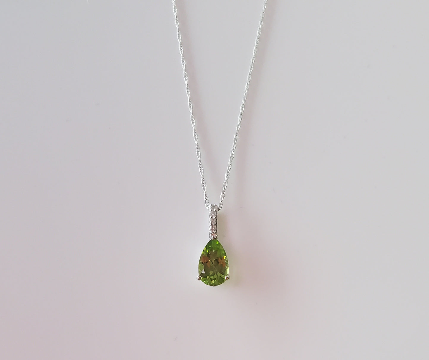 14k White Gold Teardrop Peridot Pendant