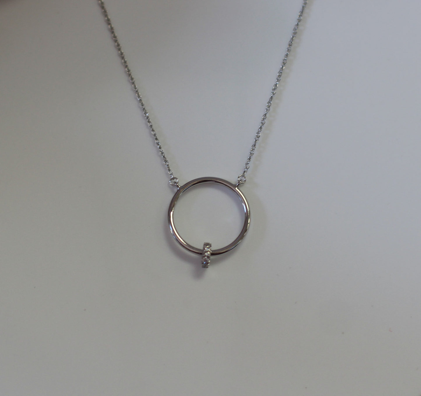 10K White Gold Diamond Pendant w/Chain