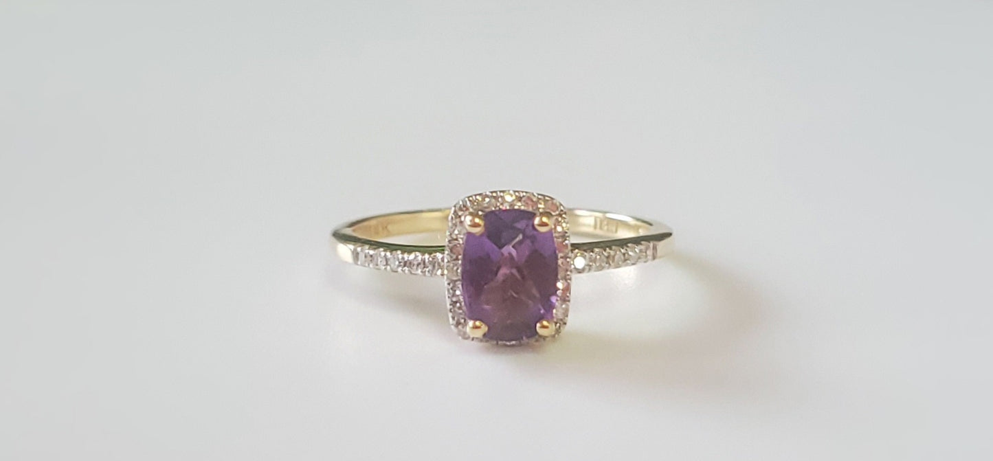 14K Gold Amethyst Ring